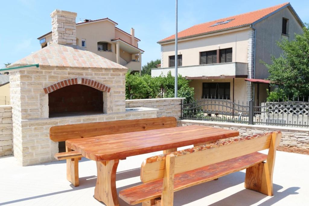 Guesthouse Medulin Exterior photo